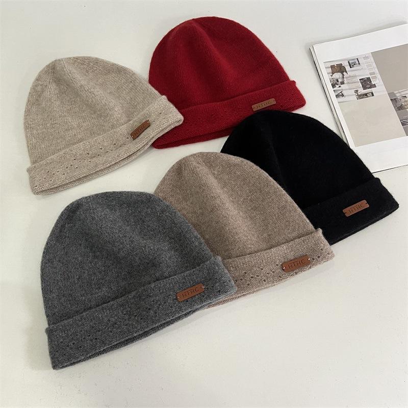 

Autumn and winter new all-wool knitted hat women s big head circumference shows the face small pile hat warm ear protection confinement hat tide M（56-58cm） сірий колір