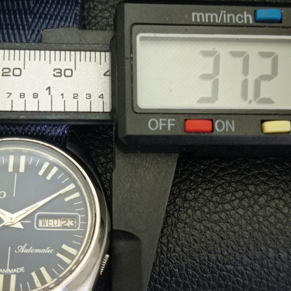 VINTAGE SEIKO 5 AUTOMATIC JAPAN 7009A MENS BLUE COLOR DIAL WATCH A702109-5 R208-a702109