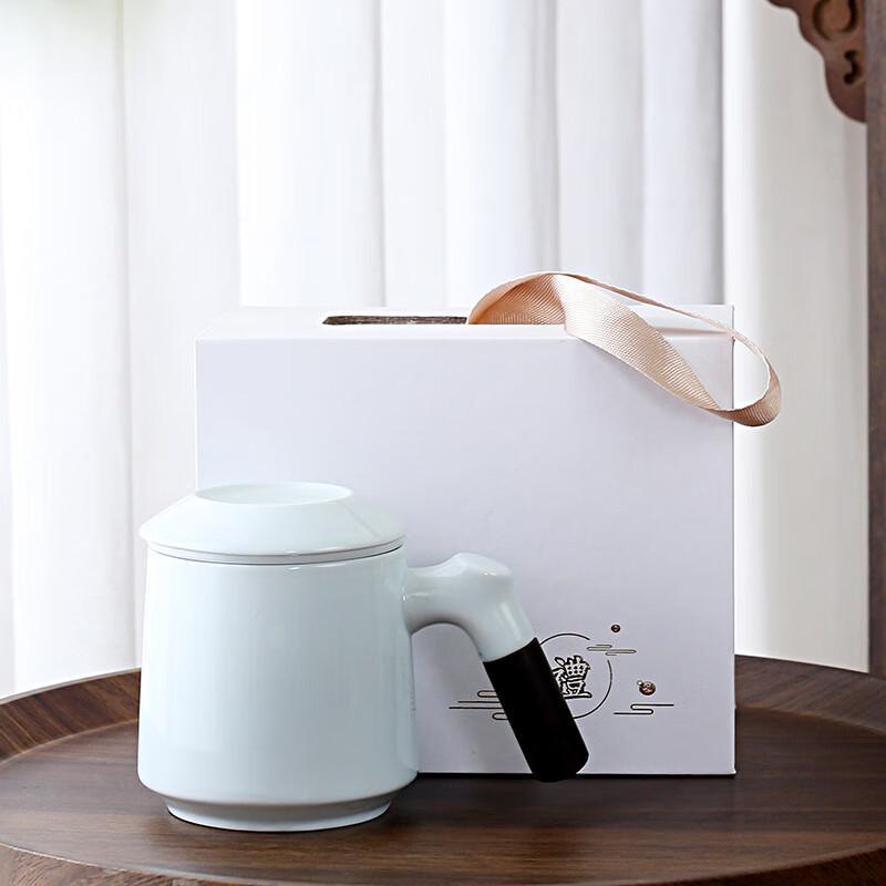 Ceramic Tea Infuser Office Mug with Lid
