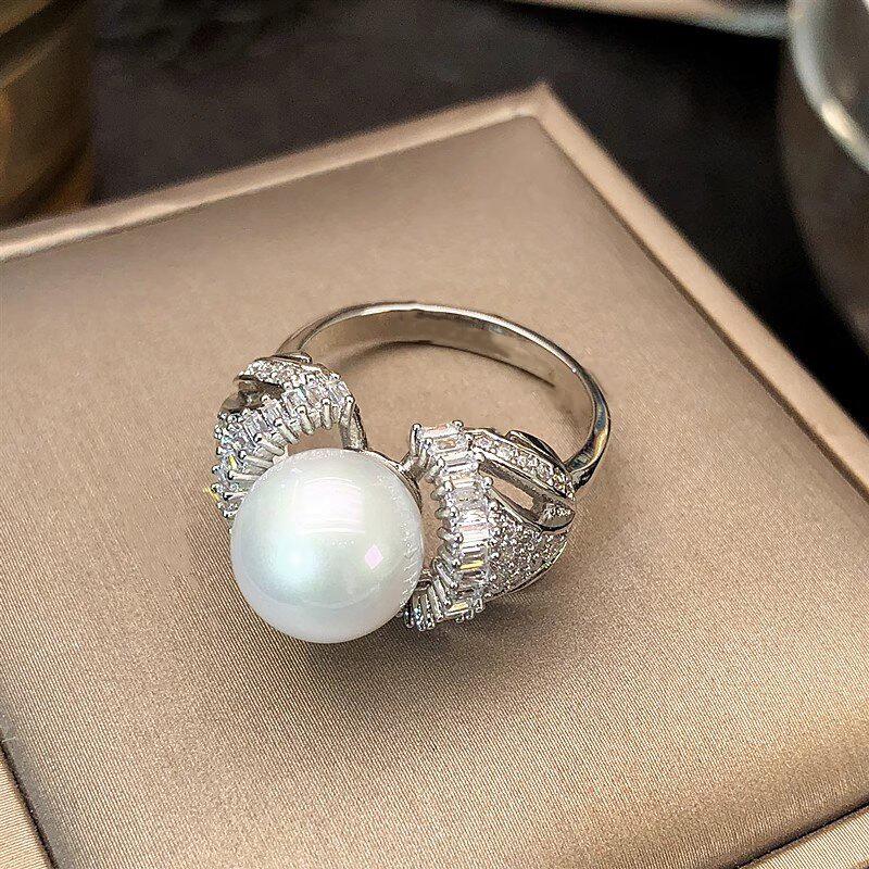 Huitan Graceful Simulate Pearl Ring for Women Bright Cubic Zirconia Finger Jewelry for Engagement Ceremony Party Delicate Gift