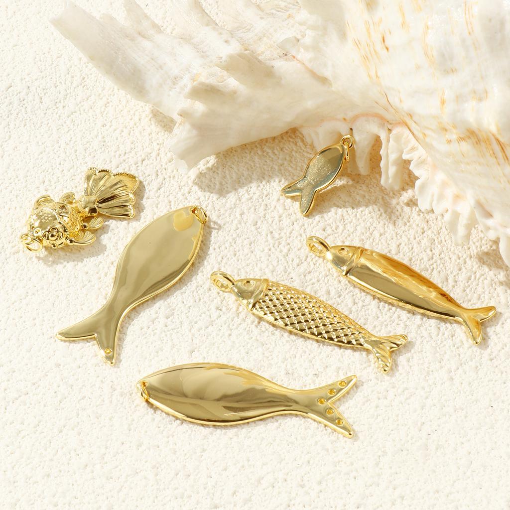 1 Piece Brass Ocean Jewelry Charms 18K Gold Plated Fish Animal Goldfish Pendants For DIY Necklace Jewelry Making Findings