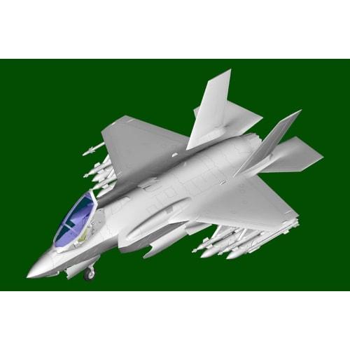 Trumpeter 1/32 Scale US Air Force F-35A Lightning Plastic Model Kit 03231