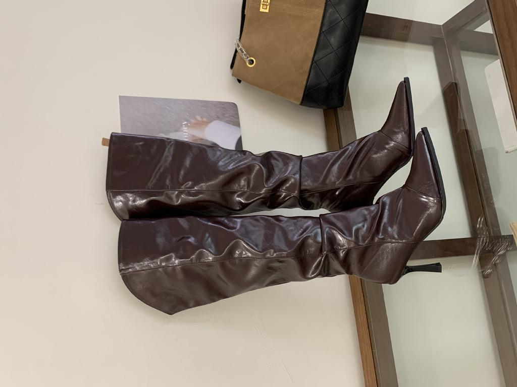 2025 autumn and winter new pleated design black leather boots, wearing soft-soled thin knight boots for women