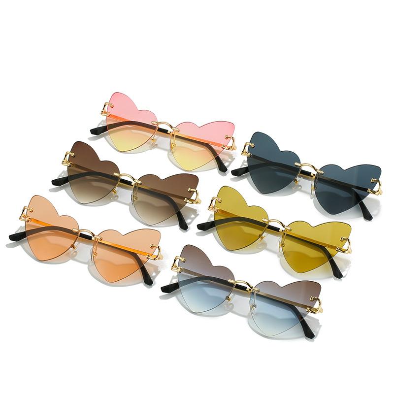 Spring Love Sunglasses, Personalized Heart-Shaped Glasses, Street Photography Trendy Sunglasses For Women