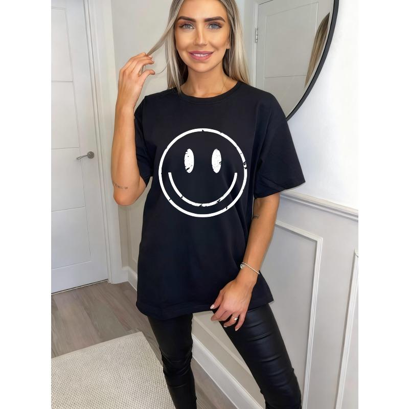 Black Oversized T-Shirt With White Smiley Face Print For Casual Wear And Street Style