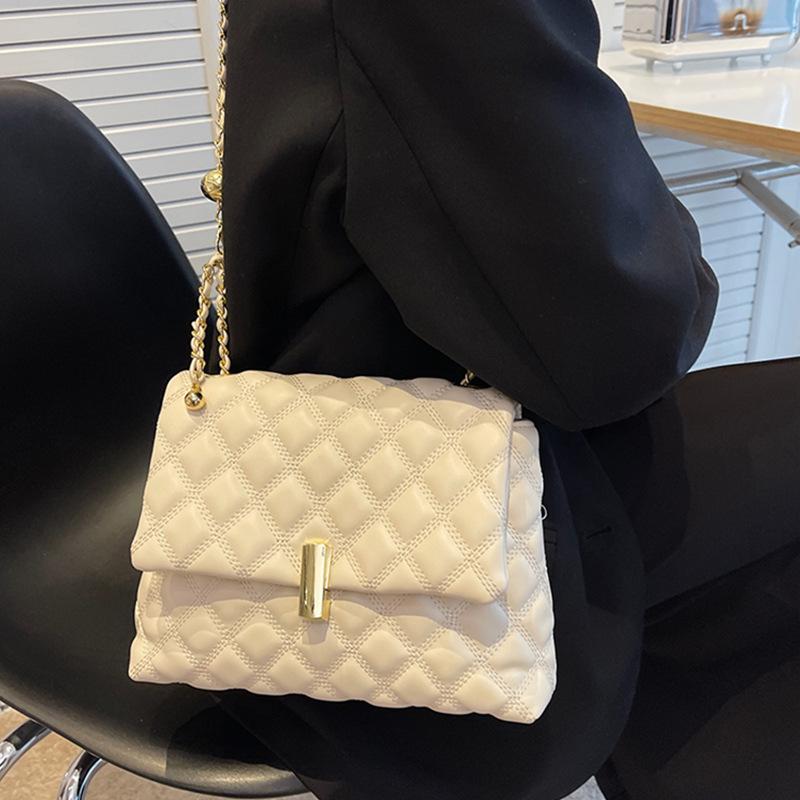 Niche New Women's Bag Crossbody Bag Spring and Summer Genuine Leather High End Feeling This Year's Popular Chain Bag