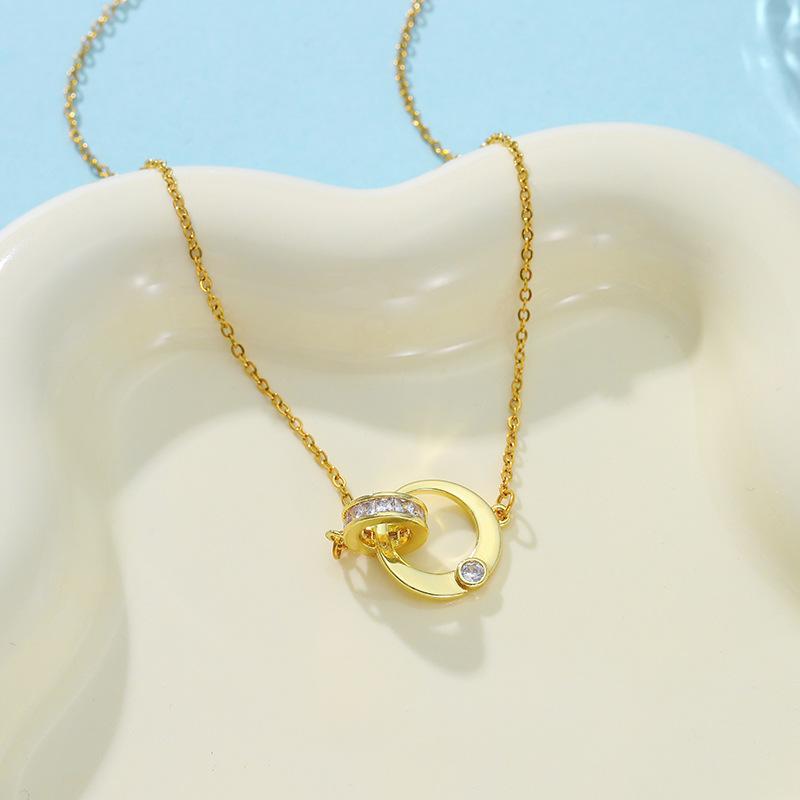 Titanium Steel Non-fading Necklace - European & American Style, Light Luxury, Versatile Korean Fashion, Perfect for Women and Girlfriend Gifts.