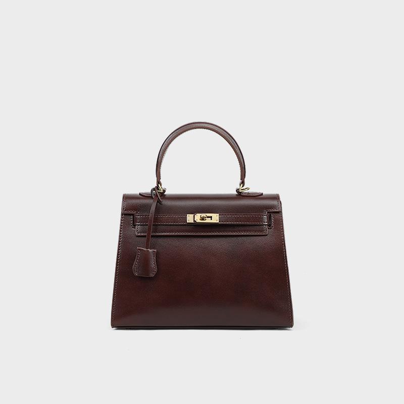 Bag Women's 2025 New Summer Women's Bag One Shoulder Crossbody Premium Sense Portable Mom Bag Luggage