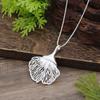 New dumb hollow geometric ginkgo biloba small pendant for women's simple and advanced ginkgo biloba versatile necklace