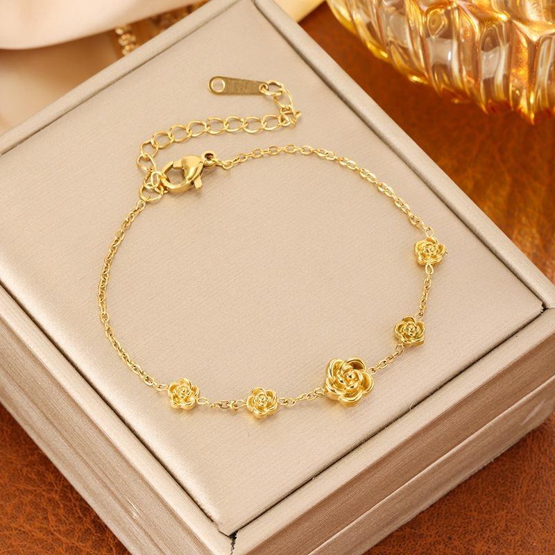 Gold Rose Flower Necklace for Women - 2026 New Light Luxury Design, Clavicle Chain, Titanium Steel, Colorfast, High-End.