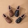 Winter neue Wolle warm Mutter Baumwollschuhe flacher Boden rutschfest tiefer Ausschnitt tragen einzelne Schuhe Damen mittleren Alters und alte lässige Mao Mao Schuhe