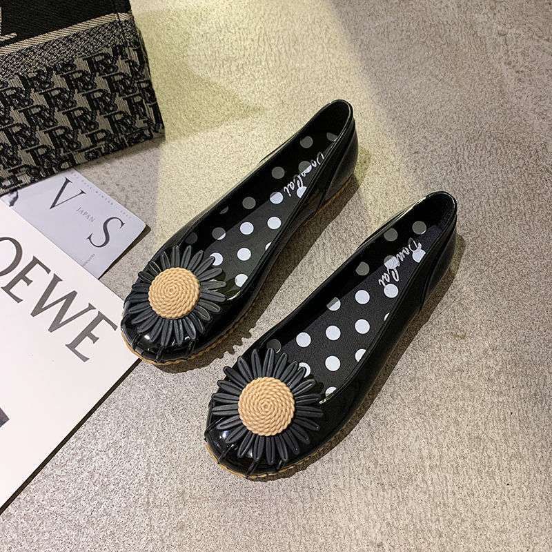 2025 Rain Shoes Women's Fashion Outer Wear Non-slip Sandals Korean Version Cute Waterproof Shoes Adult Water Shoes Shallow Single Shoes Rain Boots