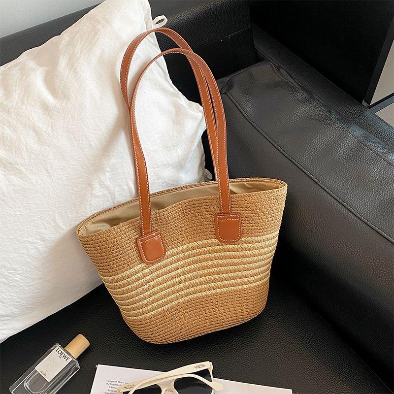

French style Shoulder Handmade Straw Bag Women s 2025 New Large Capacity Daily Leisure All-Match Woven Tote Bag Beige Stripes Medium