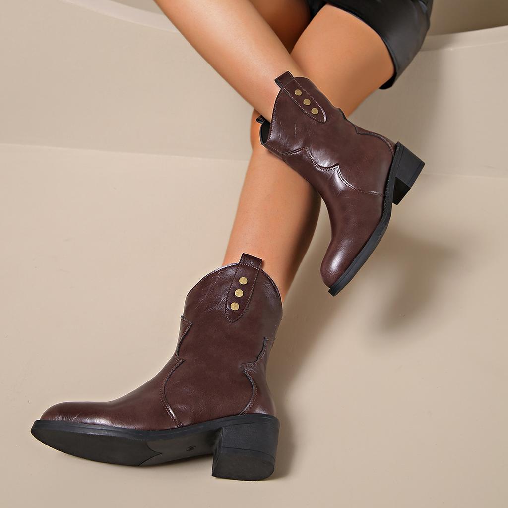 Large Size Martin Boots Women's Autumn and Winter New Pointed Thick Heel V-mouth Foot Cuff Metal Buckle Women's Short Boots