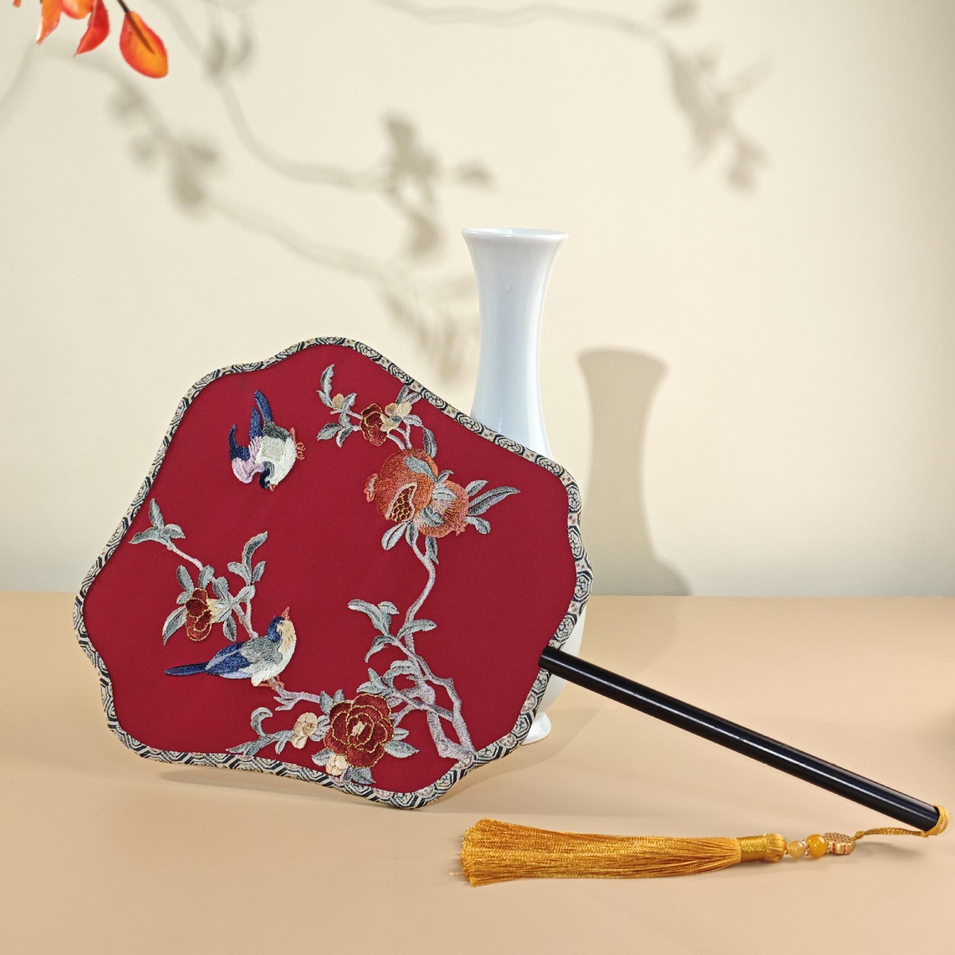 

Вишите кругле весільне віяло Xi Shan у старовинному стилі - Xiuhe Qipao Hanfu Bride Fan