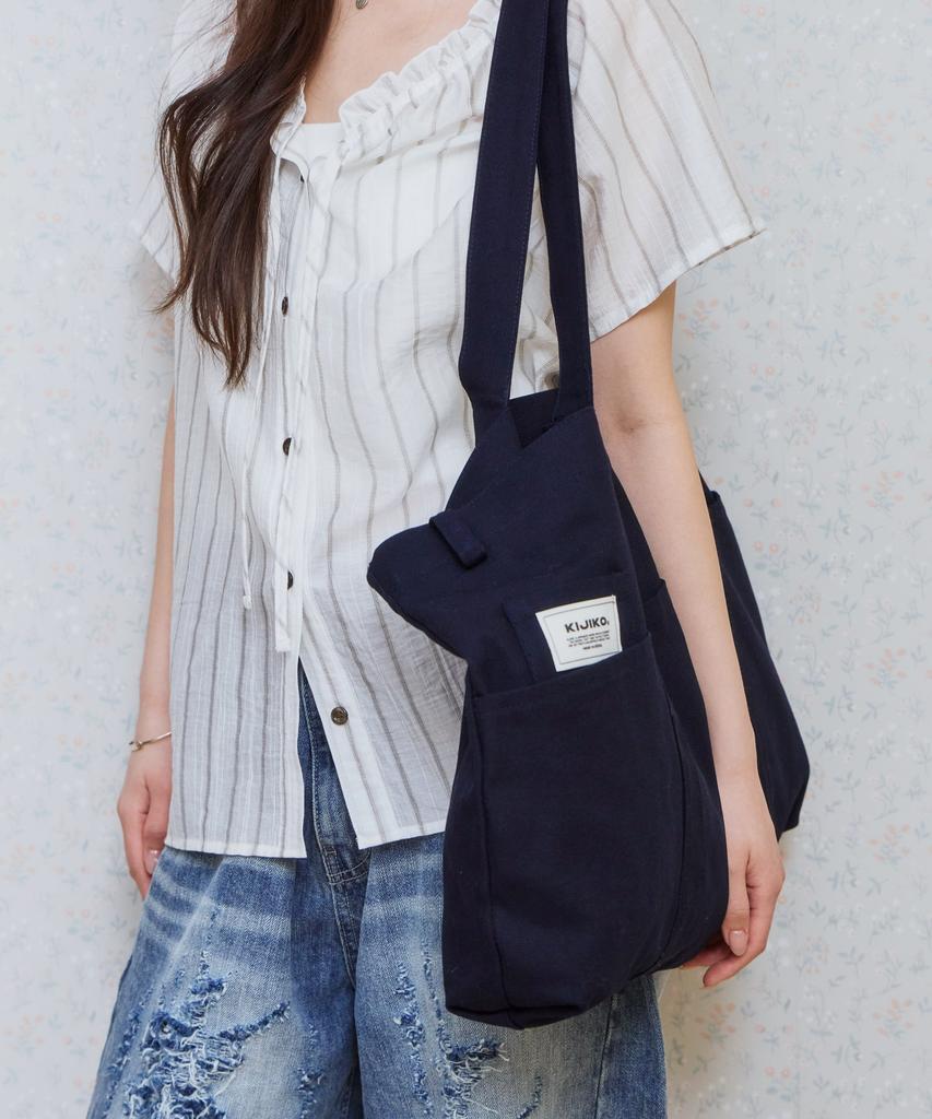 Kijiko Ke906. Angled Pocket Utility Tote Navy