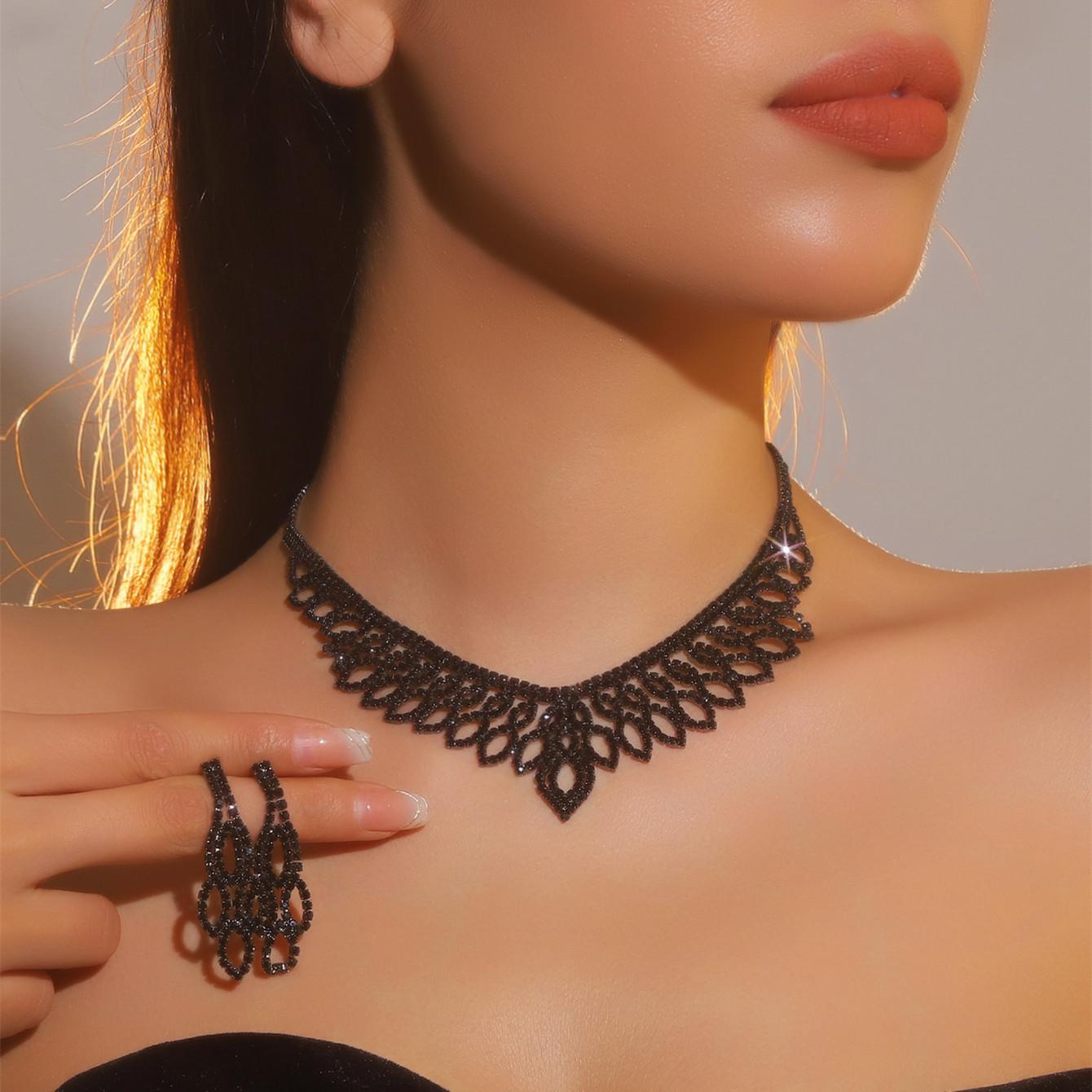 

Модные свадебные украшения, Европейский и американский комплект из колье и серег с черными бриллиантами, Набор из двух предметов, Темпераментные изделия