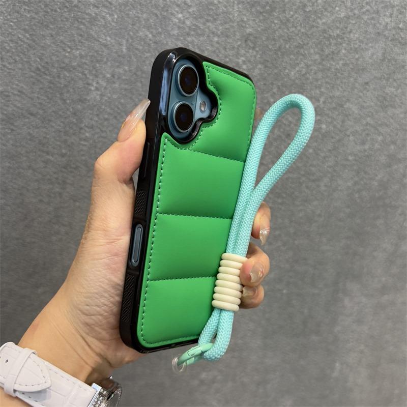 Módní péřová bunda Pouzdro s popruhem na zápěstí pro iPhone 15 16 Pro Max 14 Plus 11 12 13 S šňůrkou Jednobarevné Měkké Nárazuvzdorné Pouzdro