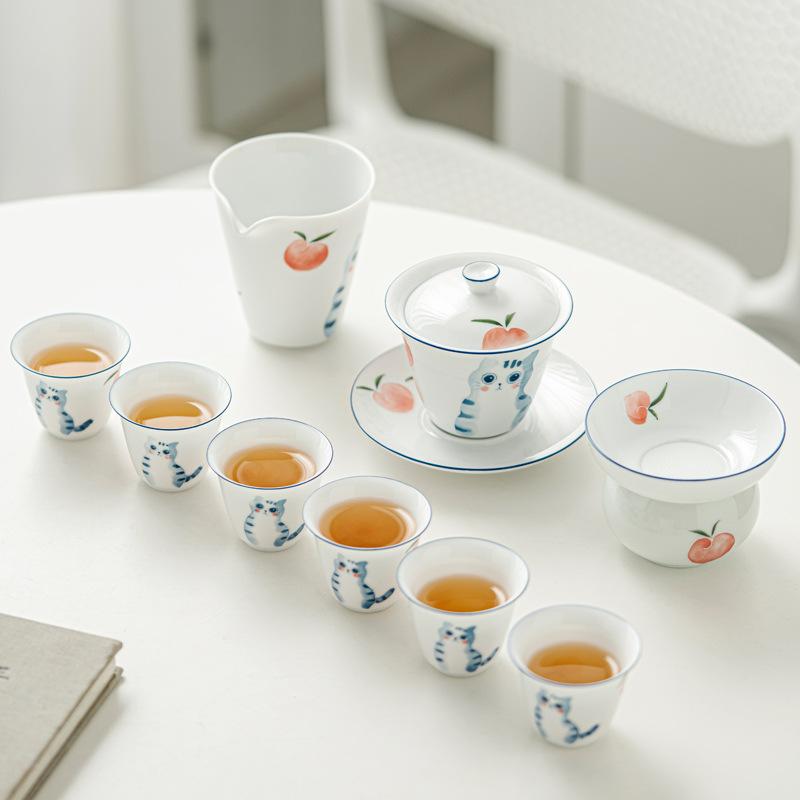 Hand Drawn Lucky Cat Kung Fu Tea Set Gaiwan Set Household Ceramic Cup Tea Making Tea Strainer Pitcher Set Tea Set Chinese