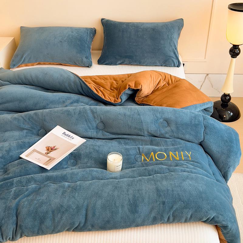Cozy Autumn-Winter Double Patchwork Quilt: Plush Velvet Warm Bedding for Dorms & Homes