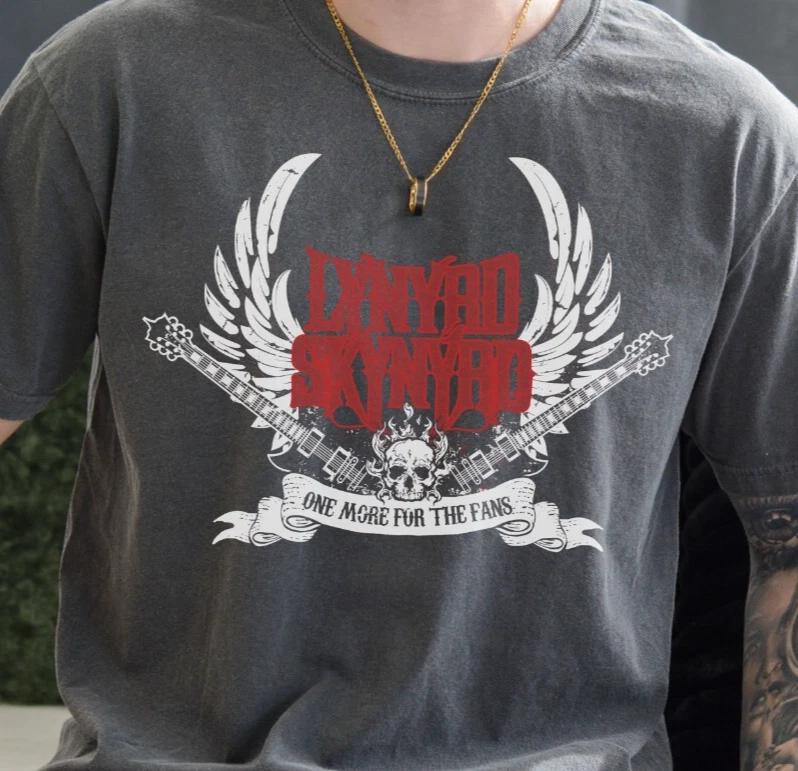

Lynard Skynard Southern Rock T-Shirt on Vintage Black Comfort Colors 1717 Tee 4XL