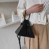 Stylish PU Triangle Shoulder Bag for Women Versatile and Durable Crossbody Bags Handbag