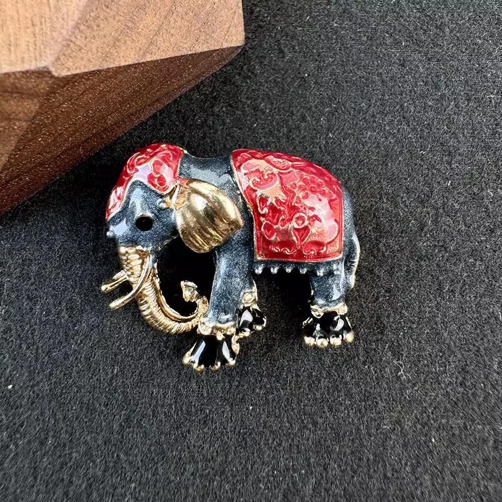 Creative Cute Texture Enamel Elephant Animal Brooches For Women Men 4-colors Clothing Backpack Metal Pins Party Jewelry Gift
