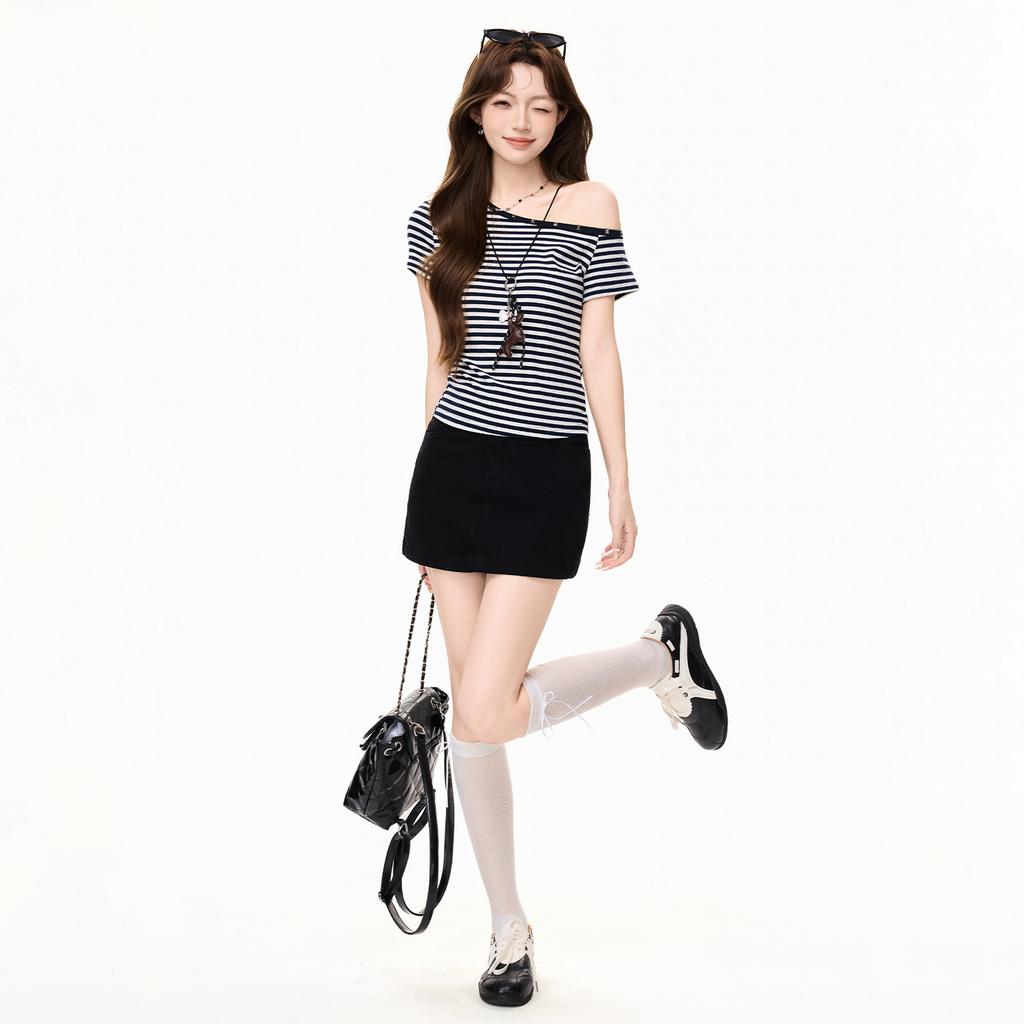 Navy blue striped diagonal neck off-shoulder short-sleeved T-shirt women's summer slim-fitting and thin diagonal shoulder rivet