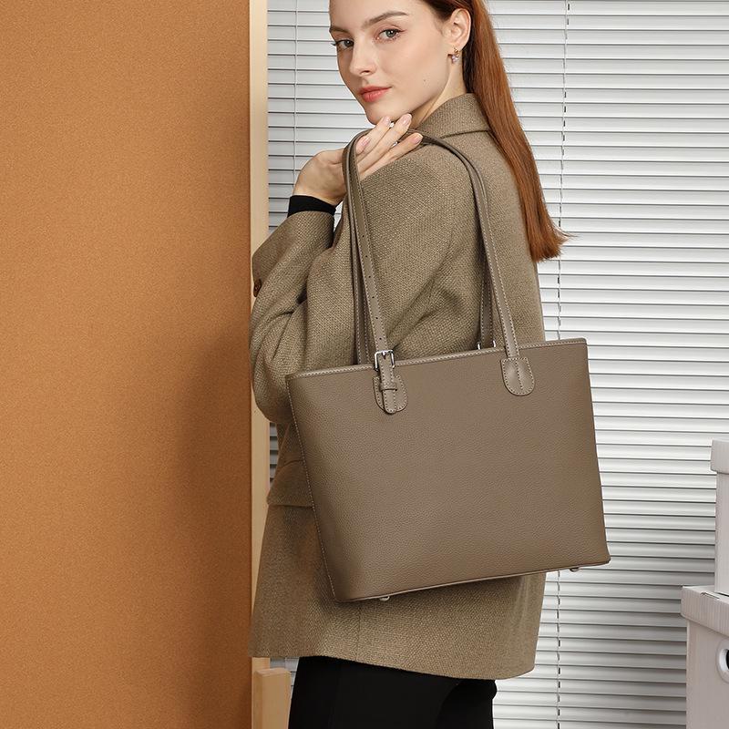 Women's Genuine Leather Large-Capacity Tote - 2024 Autumn/Winter Fashion Shoulder Bucket Bag