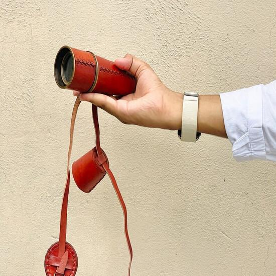 

50X Антикварный декор Подзорная труба Ручной латунный телескоп Кожа OG, Подарок для него 18 M аэро