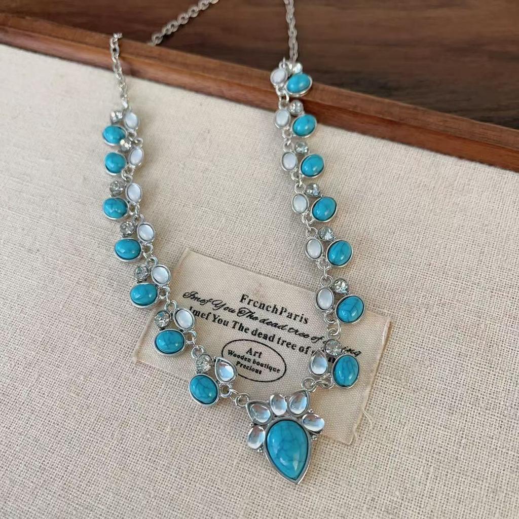 European and American jewelry retro personality necklace with turquoise bohemian necklace accessories collarbone chain jewelry