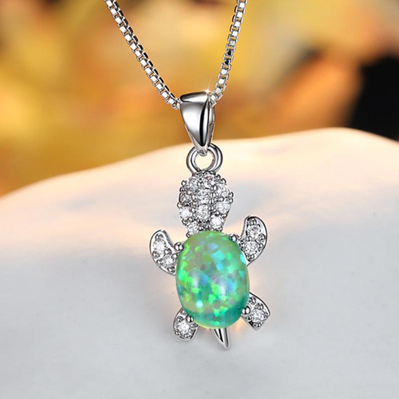 

Hot Selling Water Blue Diamond Turtle Necklace Animal Pendant