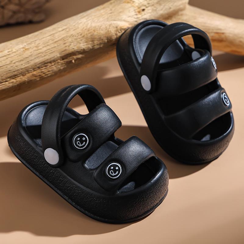 

Summer New EVA Children s Sandals Fashionable Small and Medium-Sized Kids Beach Shoes Girls Soft-Soled Children s Sandals 180Code（Inner Length17. чорний