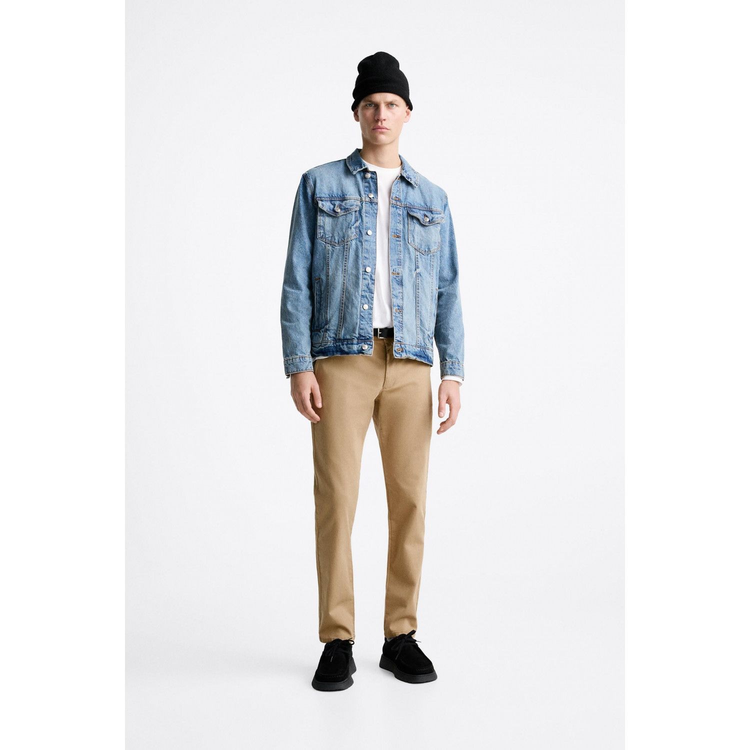 

TEXTURED CHINO TROUSERS