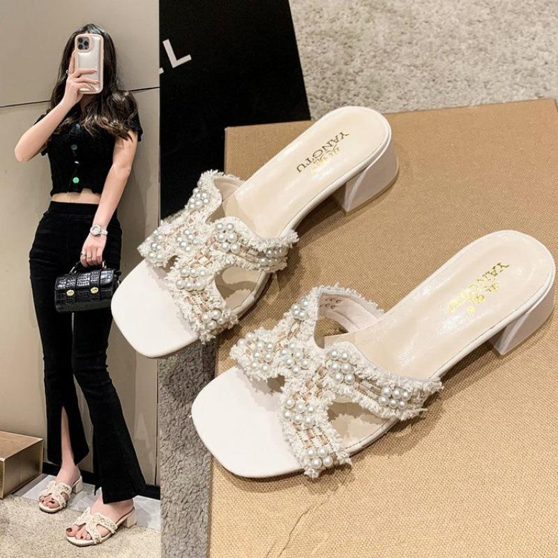 Slippers Women's Summer Outer Wear 2025 New Korean Version Versatile Open-toed Middle Heel Thick Heel Fairy Style Pearl Sandals Flat Bottom