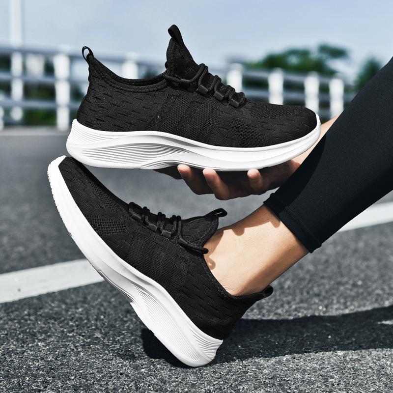 Extra Large Size Fly-woven Sports and Leisure Shoes Men's Summer New Mesh Breathable Running Shoes Travel Men's Trendy Shoes