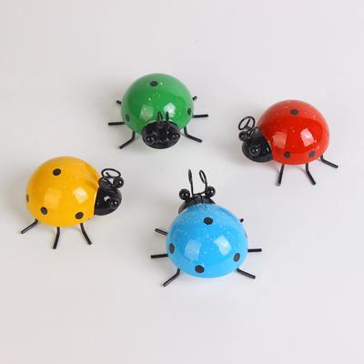 Garden Decoration Statue Cute Metal Ladybugs Outdoor Wall Sculpture Kindergarten Decoration with Small Insects Home Decor