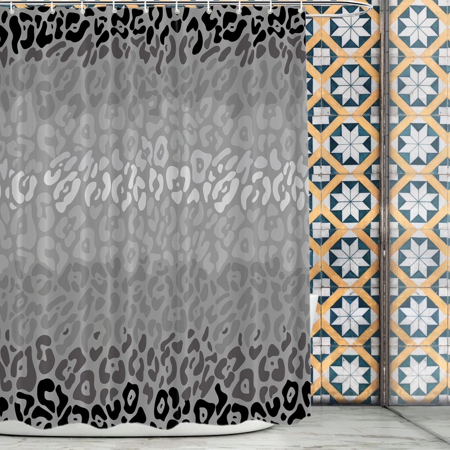 

Gray Leopard Print Shower Curtain With Black And White Spots Fashionable Animal Pattern Water Resistant Fabric Modern Bathroom W60H190(CM)-1 Pcs
