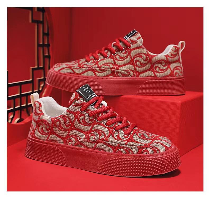 

Летняя обувь больших размеров для мужчин 2025 новинка дышащая парусиновая обувь трендовая спортивная и повседневная обувь с низким верхом мужская трендовая обувь с принтом 39 красный