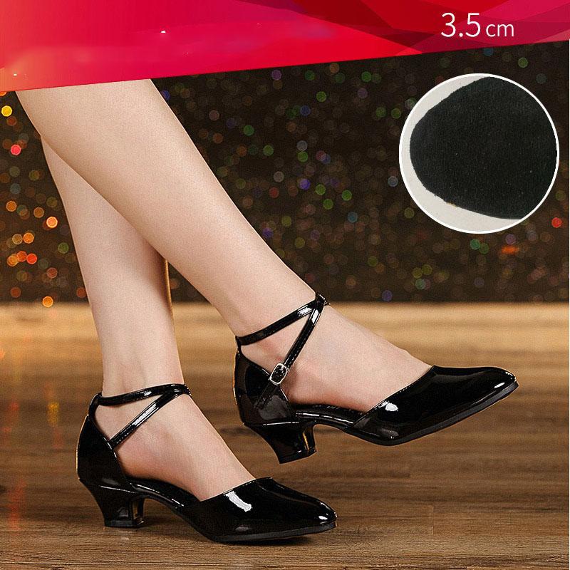 Women Glitter Leather Latin Dance Shoes Closed Toe Soft Sole Salsa Modern Shoe Tango Ballroom Dancing Shoes 3.5cm/5.5cm Heel