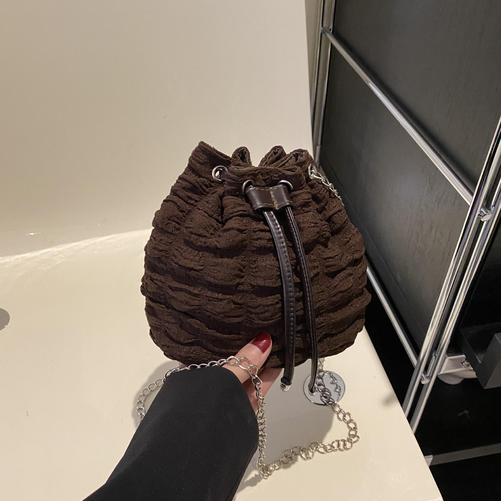 

Пухова плісирована сумка-відро, нова літня сумка через плече, маленька міні-сумка на ланцюжку, модна жіноча сумка