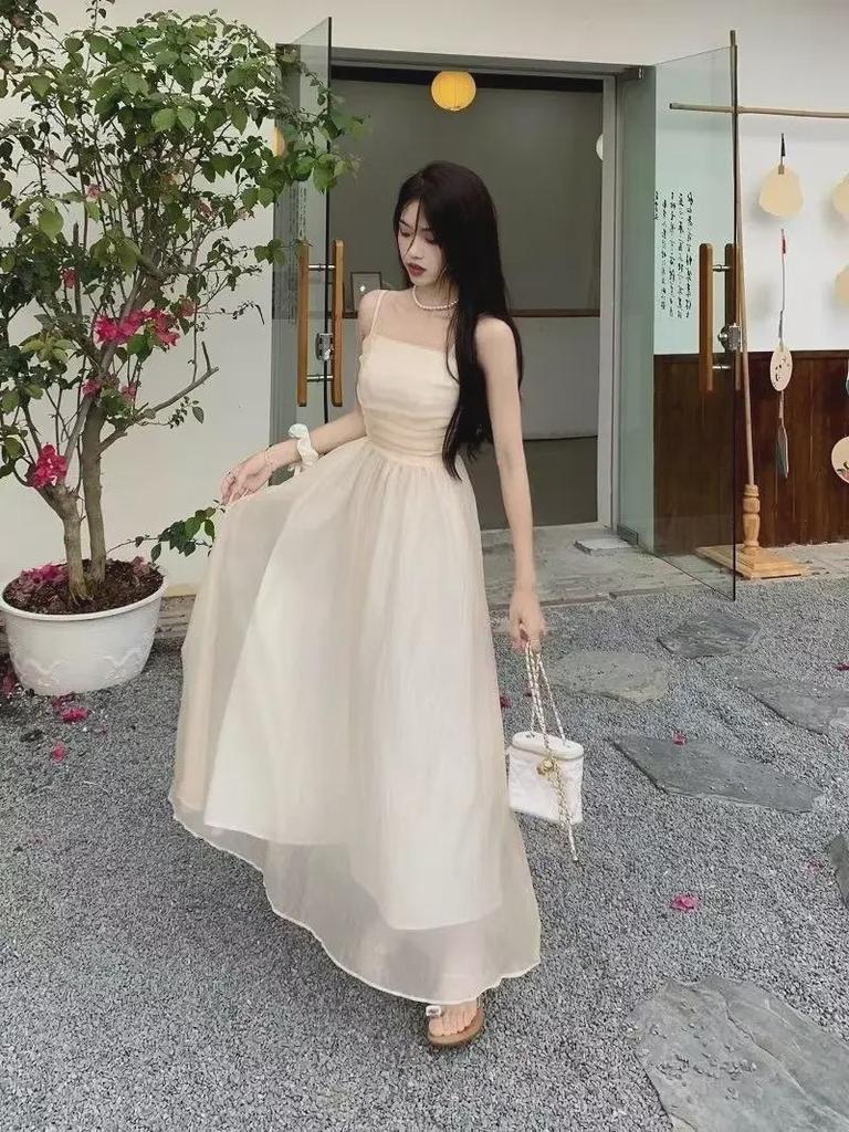 Damen Sommer 2024 Französischer Palaststil Slim Trägerkleid - Süß, Elegant und Lang.