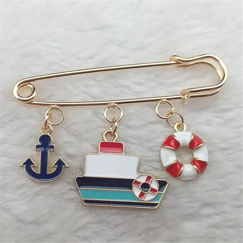 

Vintage Nautical Themed Brooch - Anchor, Ship & Lifebuoy Charm Pin for Daily Wear, Great Gift for Sea & Maritime Lovers золотий