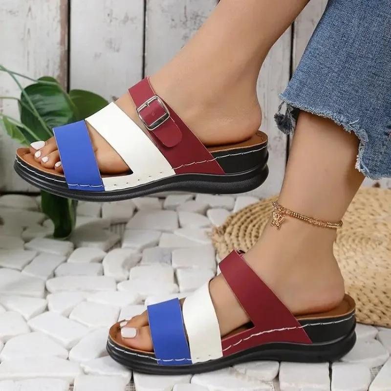 Fashion New Women's Mixed Color Wedges Slippers Summer Peep Toe Non Slip Beach Shoes Woman Buckle Decor Slippers Platform Roman Sandals