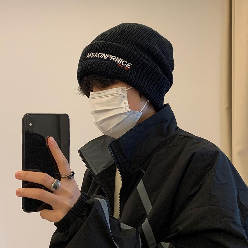 

Женская черная шерстяная вязаная шапка - Осень/Зима 2024, Большой размер, Подходит для послеродового периода, Теплая защита ушей, Штабелируемый дизайн One Size чёрный