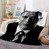 Mads Mikkelsen 3D Schauspieler Star Weiche Flanelldecke für Betten Schlafzimmer Sofa Picknick, Überwurfdecke zum Zudecken Outdoor Freizeit Nickerchen Geschenk
