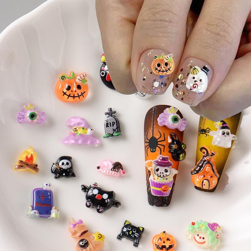 50/100Pcs Kawaii Halloween Nail Charms Cartoon Pumpkin Ghost Cat Mixed Sized Resin Ornaments Cute Spider Web Bat Nail Decor