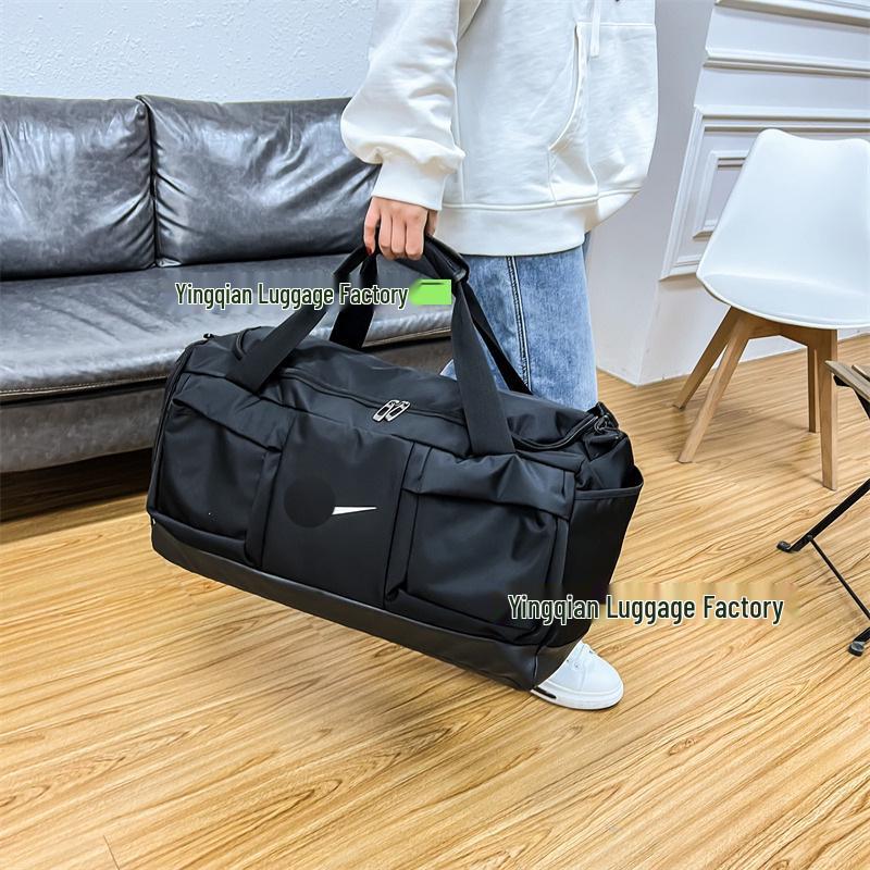 Trendy Large-Capacity Sports Duffel Bag for Fitness or Business Trips