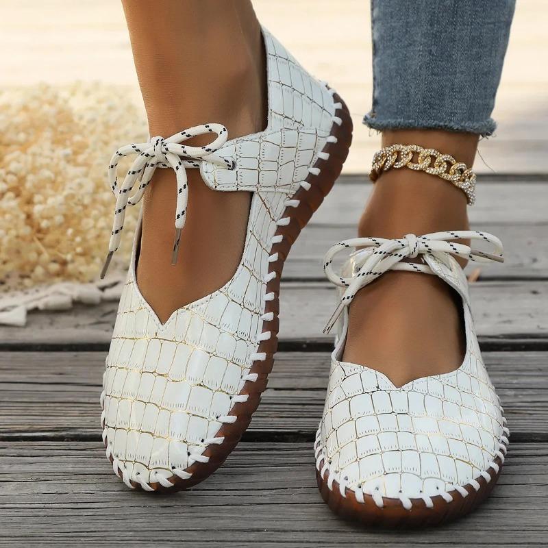 Women Flats Fashion Leather Walking Shoes for Women Retro Shallow Lace Up Sneakers Women Shoes Plus Size 43 Zapatos De Mujer