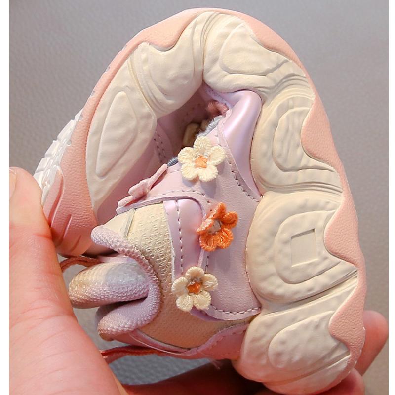 New Spring and Autumn Lightweight and Comfortable Soft Sole Girls Breathable Fashionable Versatile Casual Sports Shoes